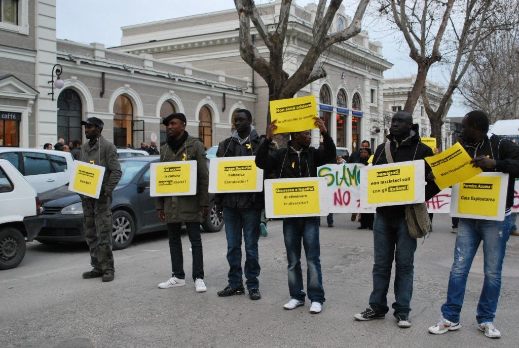 immigrati protesta 2010
