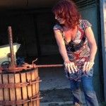 agricoltura vino donna vendemmia