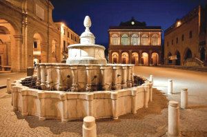 Rimini, la Fontana della Pigna