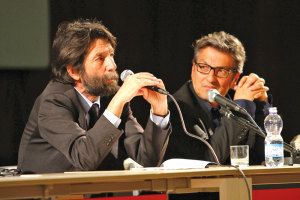 Il filosofo Massimo Cacciari con il direttore della biblioteca Gustavo Cecchini